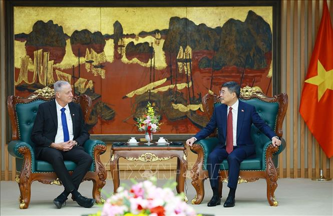 Thủ tướng Lê Minh Hưng tiếp Đại sứ Israel Yaron Mayer chào từ biệt